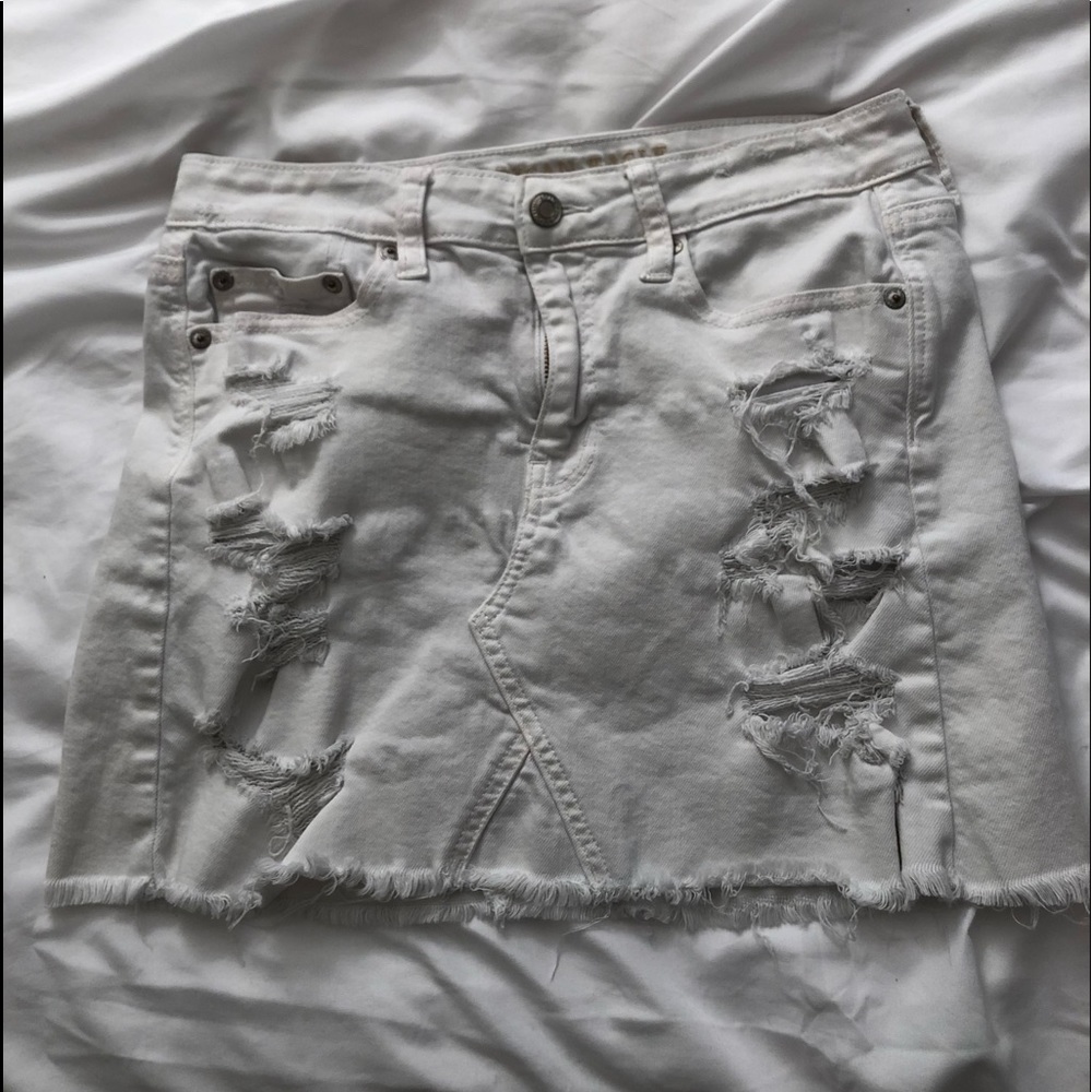 AEO WHITE DENIM SKIRT